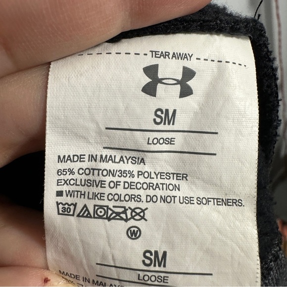 Under Armour size small black/gray zip up jacket, logo on placket, loose fit - Picture 7 of 12